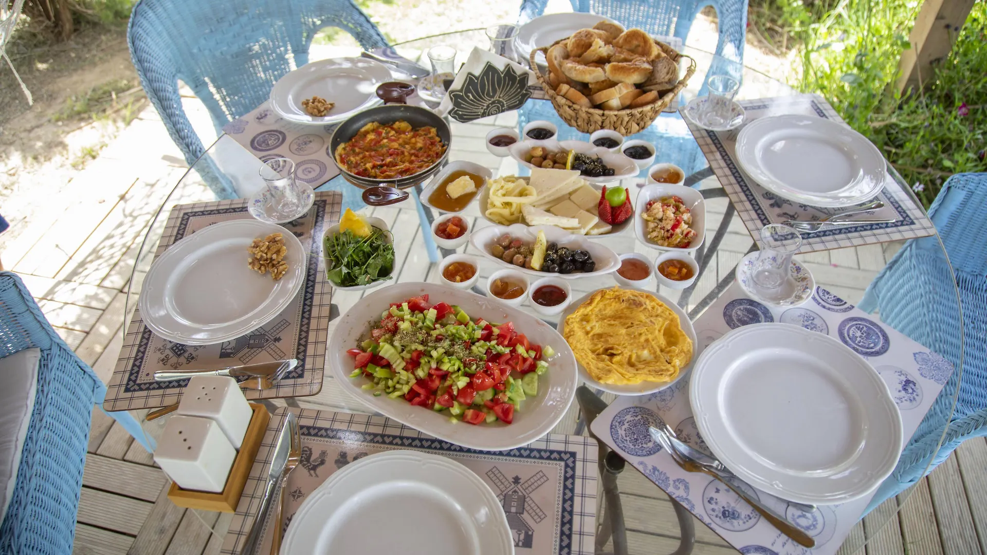 Dort Mevsim Αλακάτι 3*,
